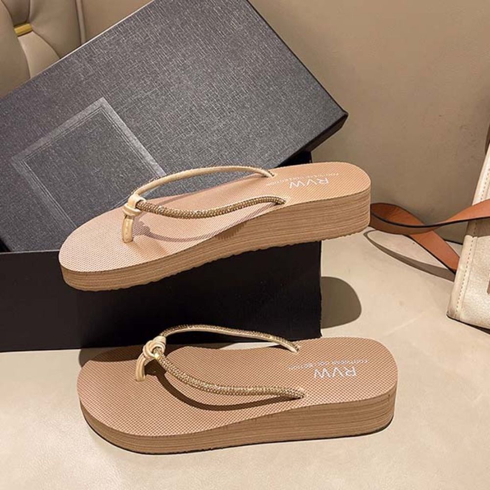 Fashion PVC Crystal Flip Flops - Women Shoes Waterproof recension och pris