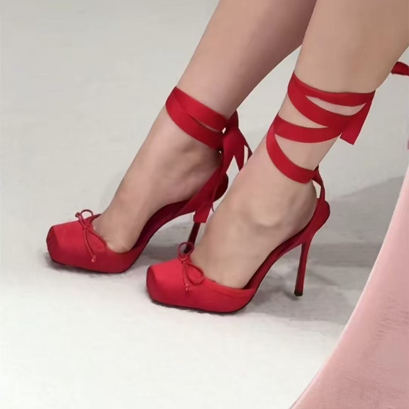 Red High-heeled Shoes, Women's - Ankle Strap Heels recension och pris